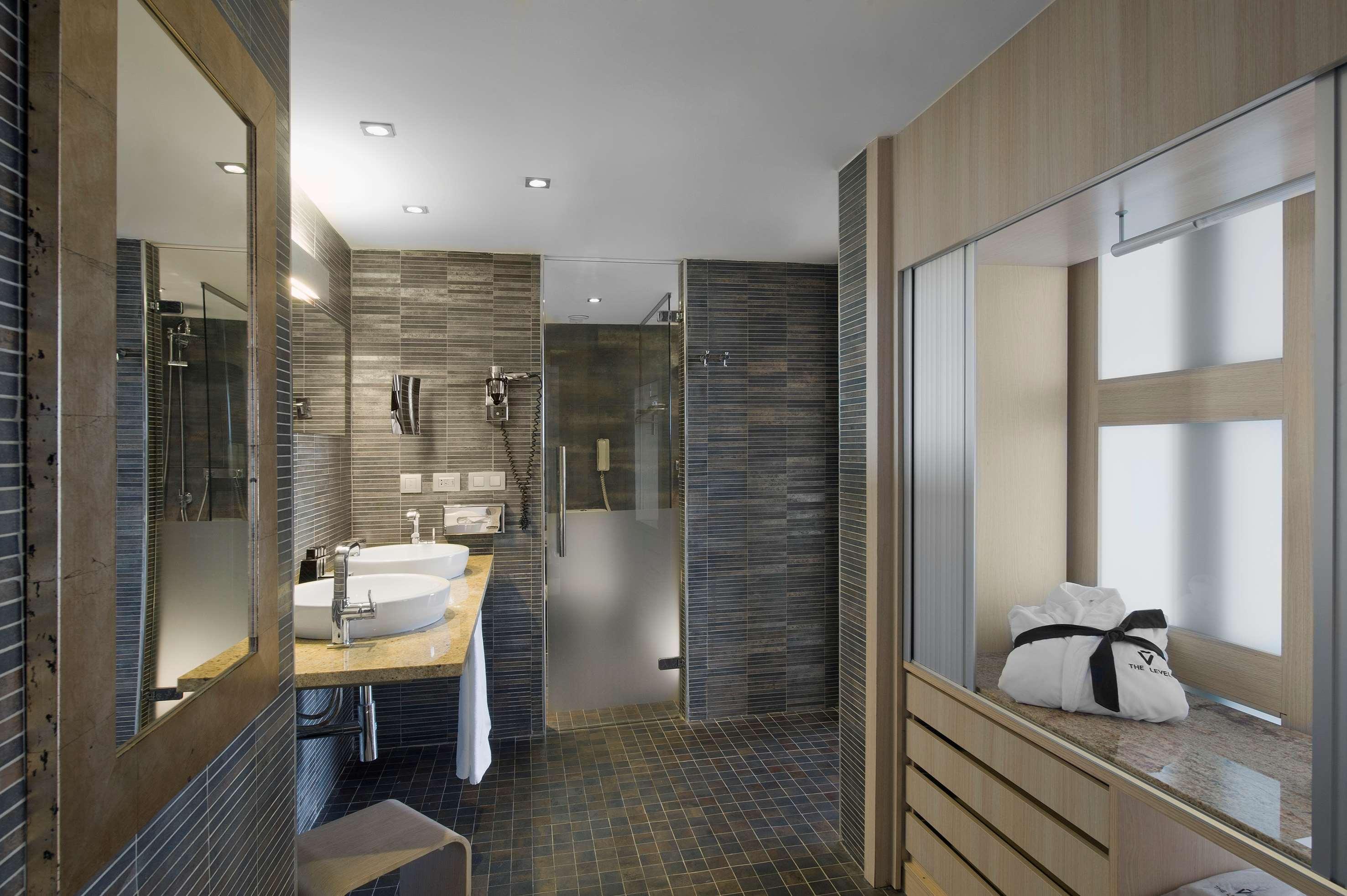 The Level At Melia Sevilla Екстер'єр фото