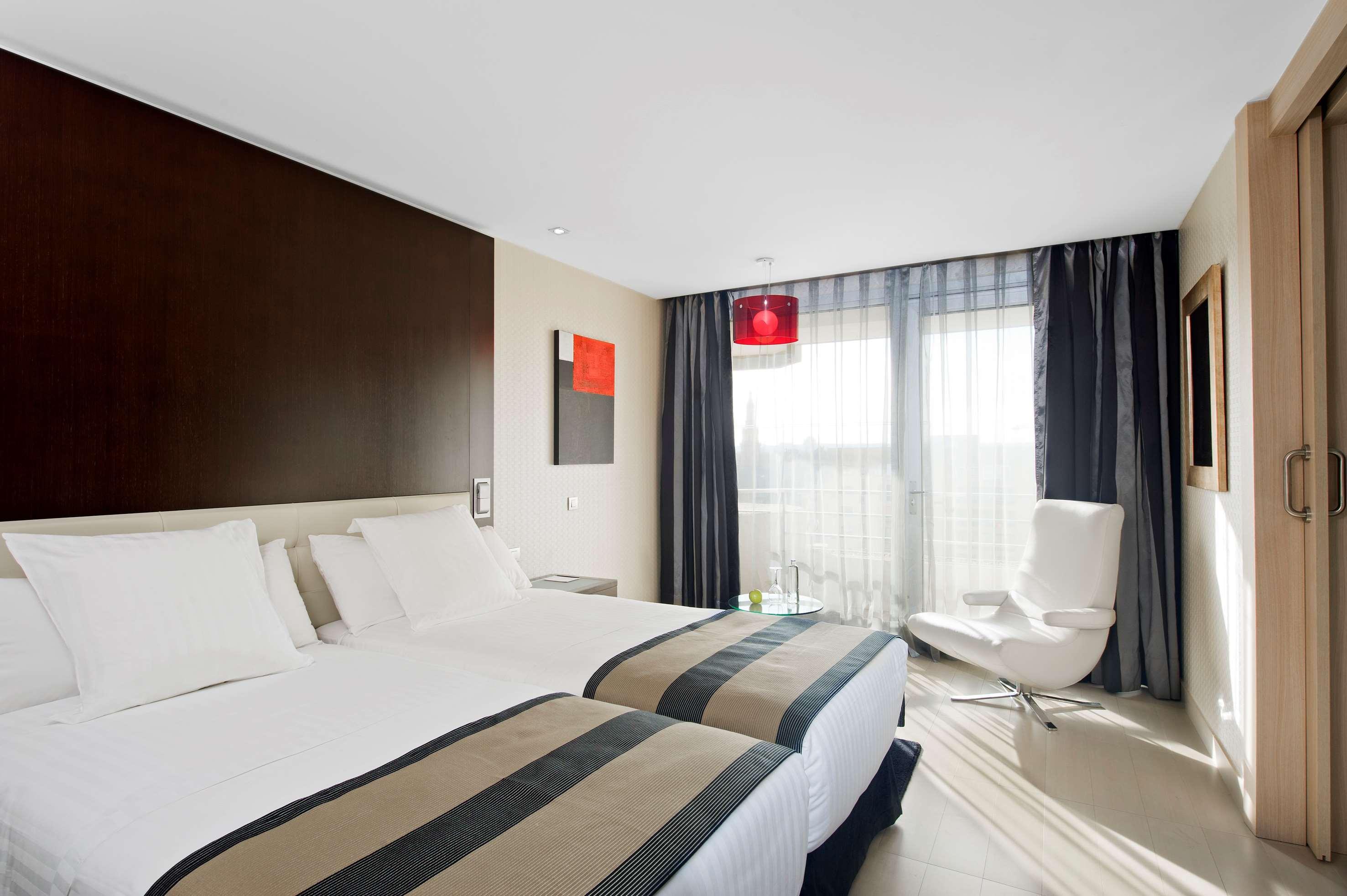 The Level At Melia Sevilla Екстер'єр фото
