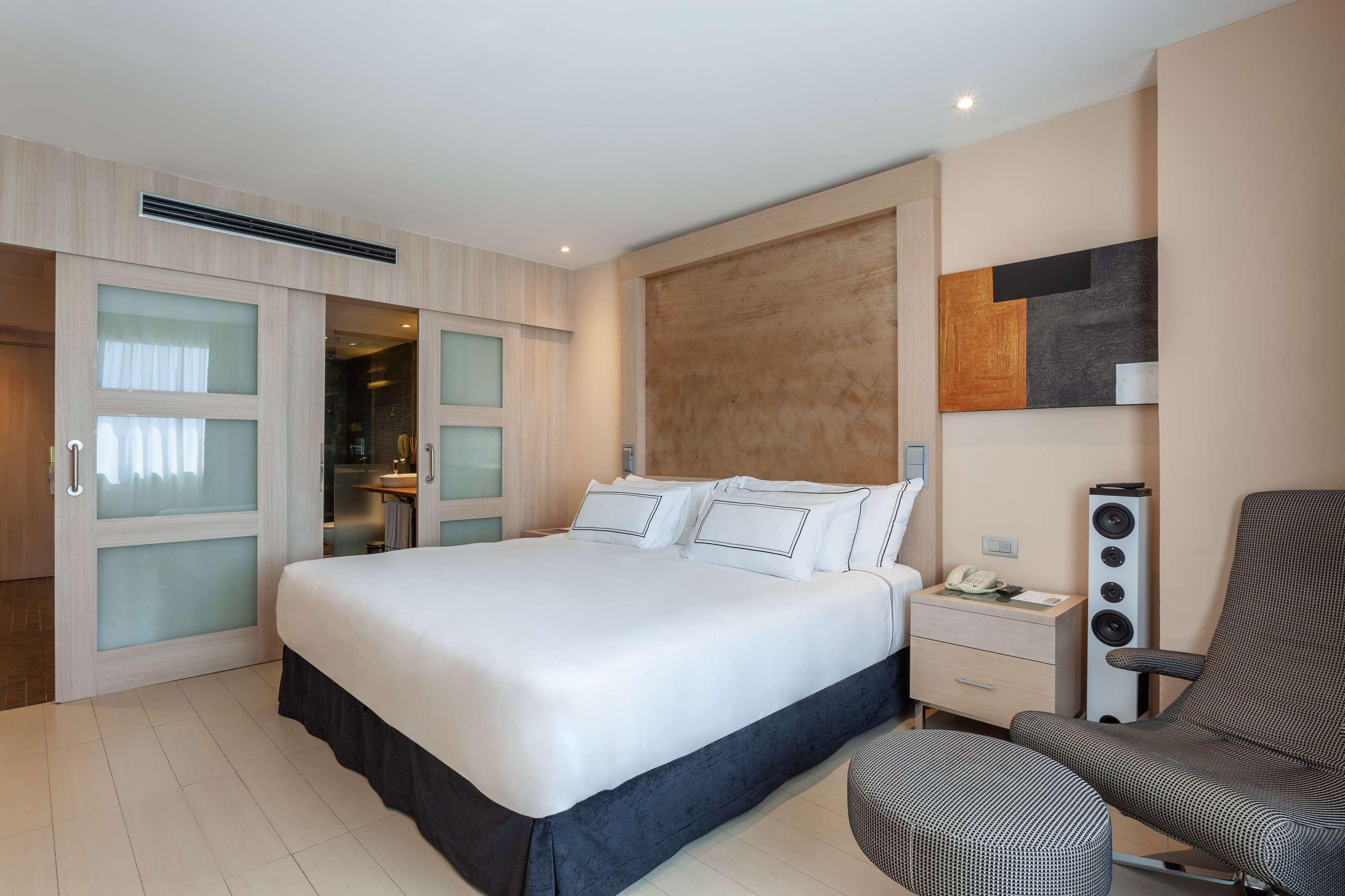 The Level At Melia Sevilla Екстер'єр фото