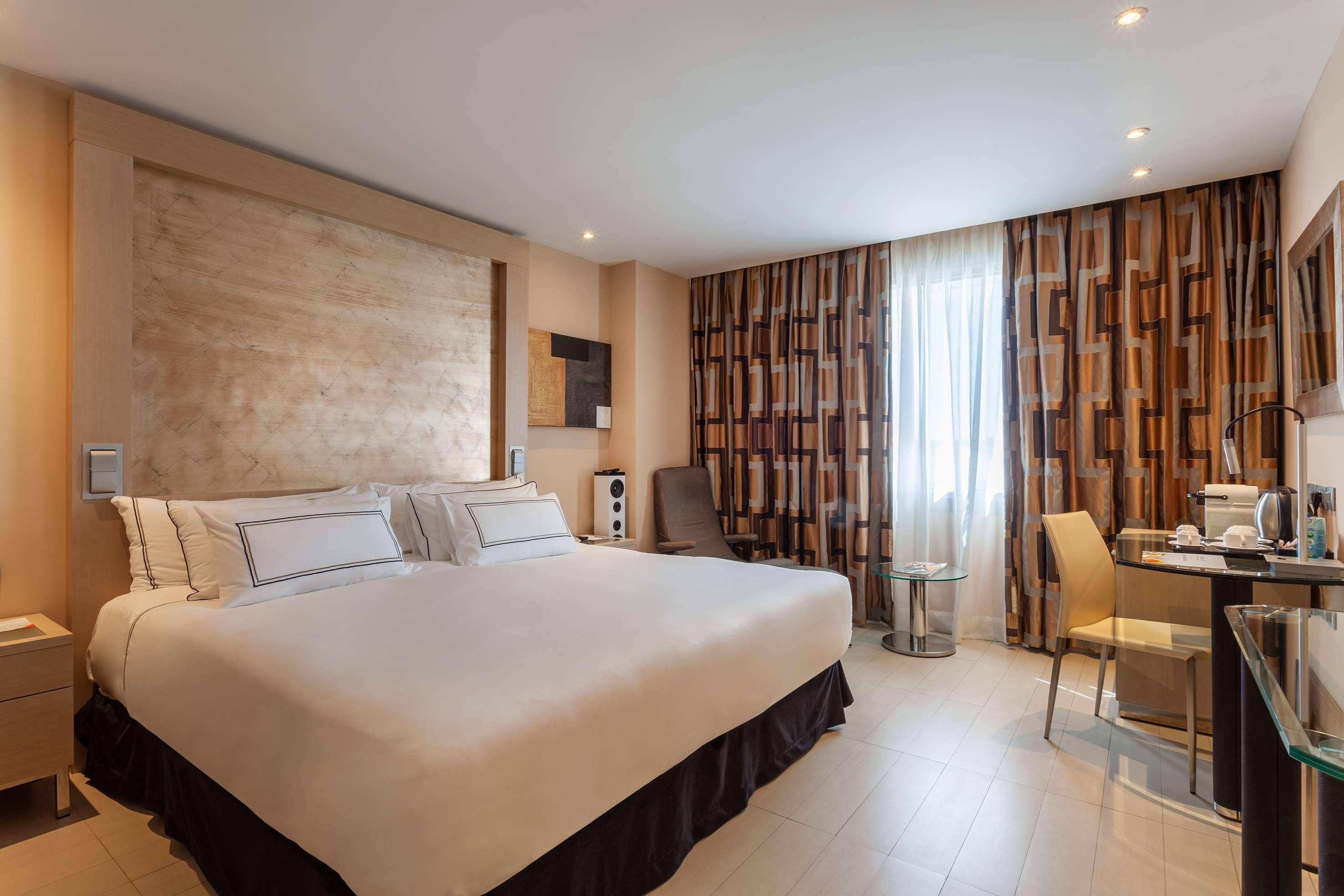 The Level At Melia Sevilla Екстер'єр фото