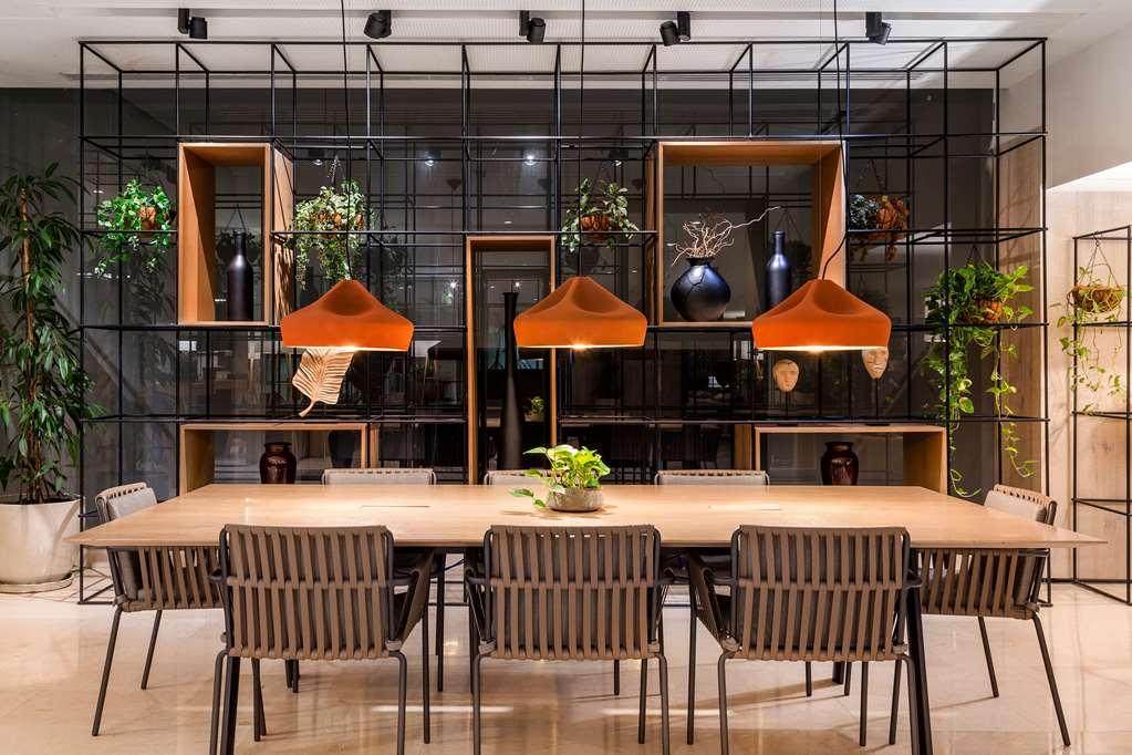 The Level At Melia Sevilla Екстер'єр фото